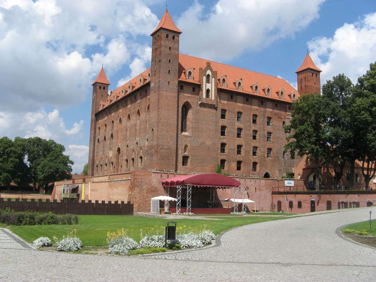 Château de Gniew puzzle en ligne