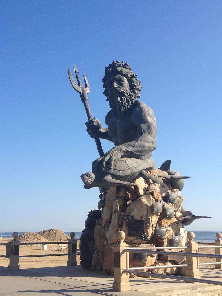Статуя Нептуна пазл онлайн