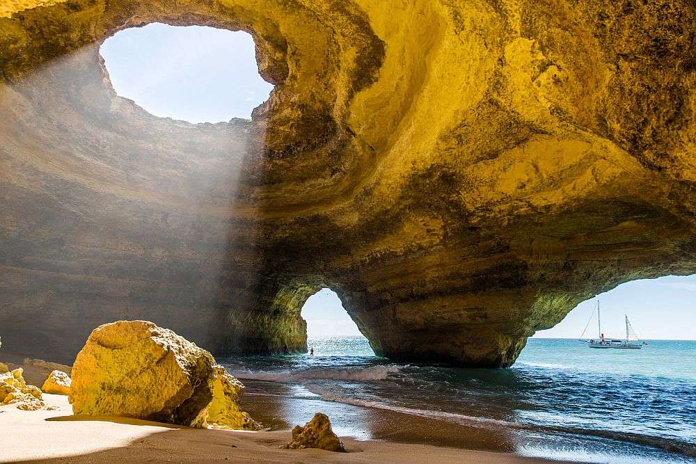 grotta in Portogallo puzzle online