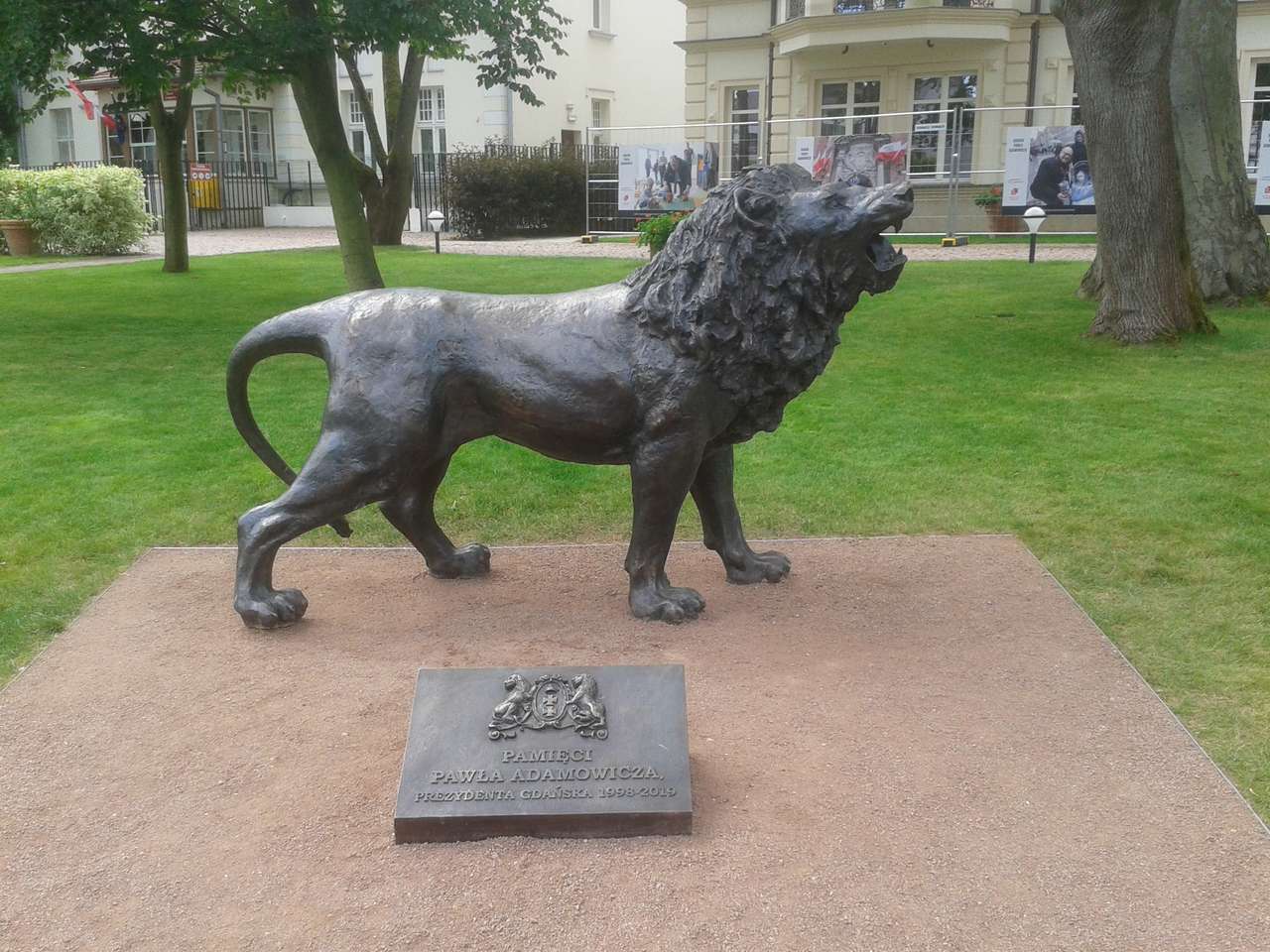 Άγαλμα λιονταριού παζλ online