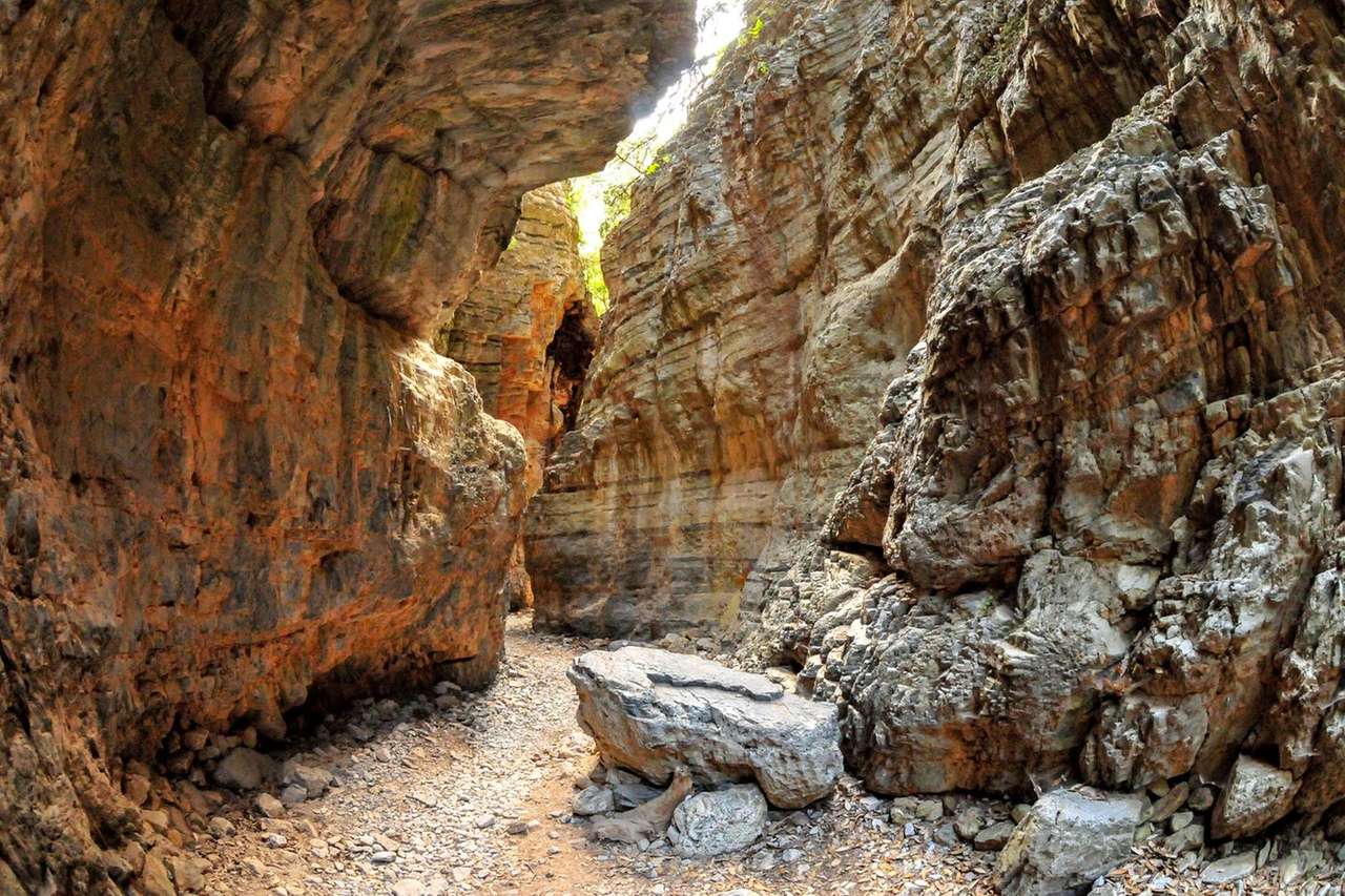 Garganta de Samaria de la isla de Creta rompecabezas en línea