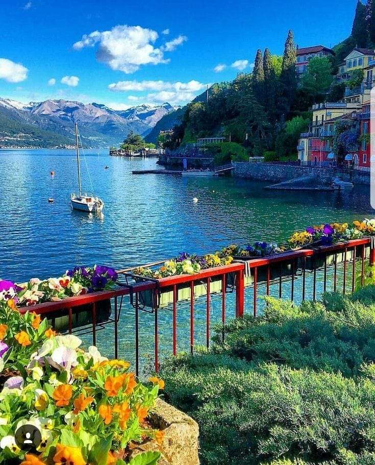 Lake Como online puzzle