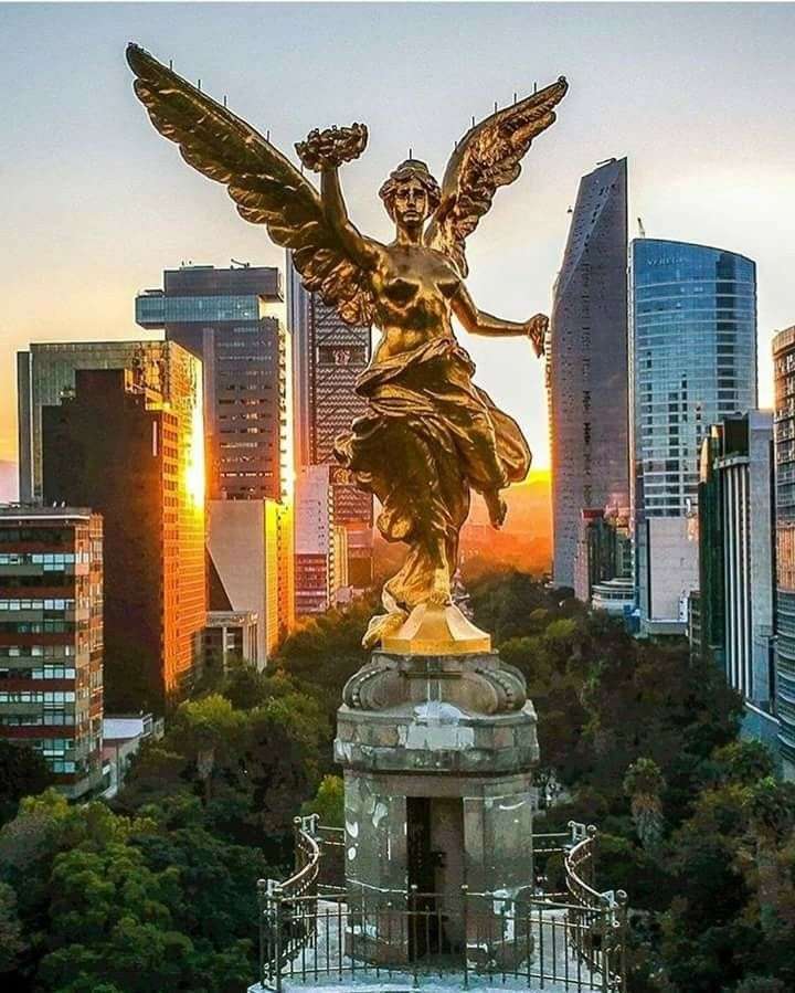 Il famoso Angelo dell'Indipendenza - un monumento in Messico puzzle online