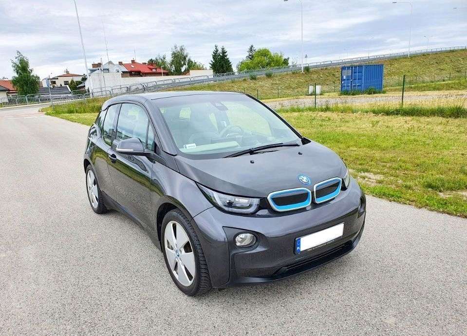 Електричний BMW i3 пазл онлайн