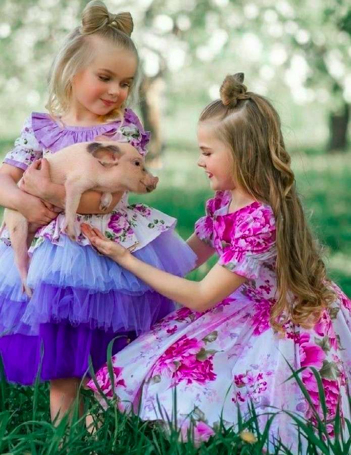 Porcelet doux et mignonnes petites filles puzzle en ligne