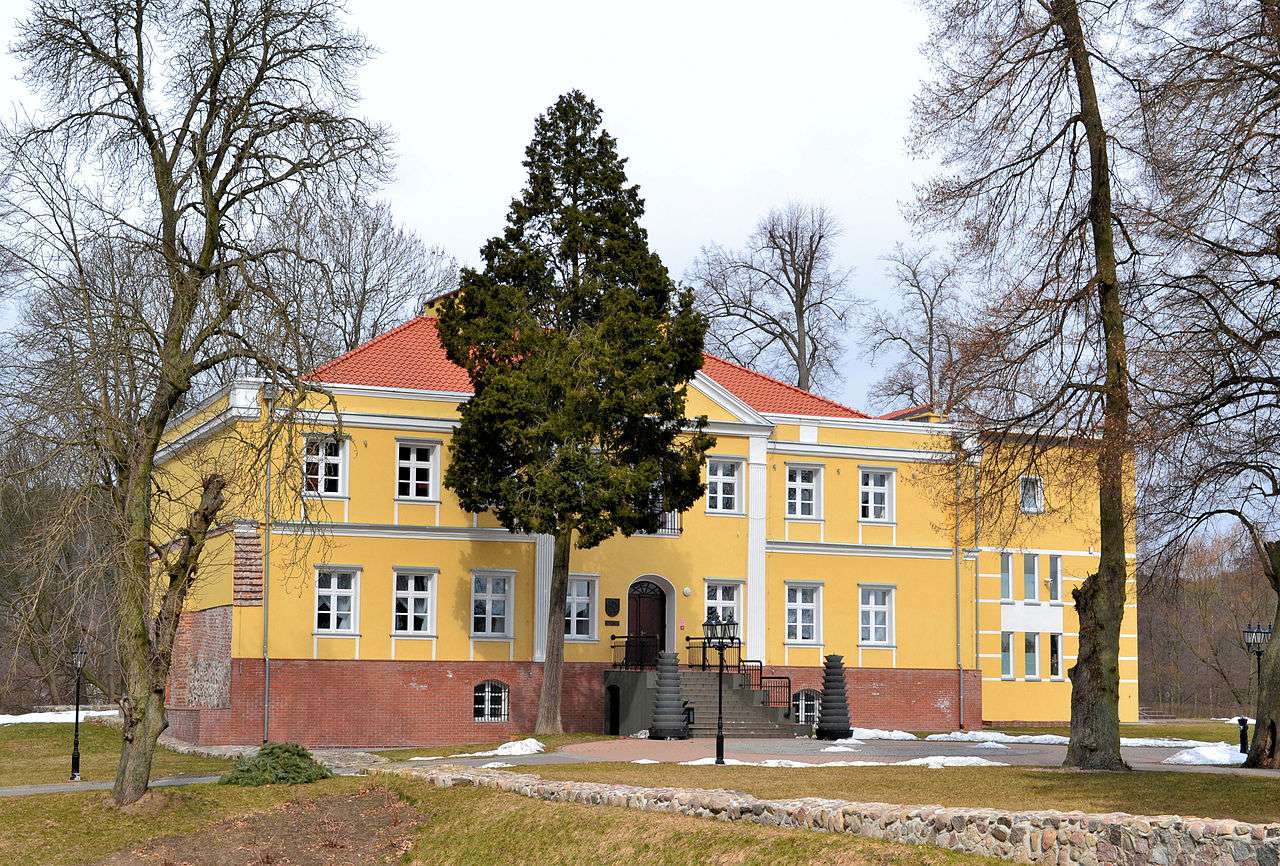 Palác v Kalisz Pomorskie skládačky online