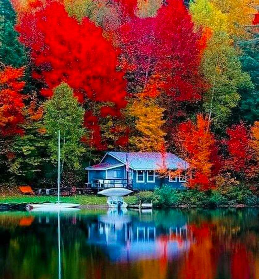 Ha llegado el otoño - La casa azul junto al lago rompecabezas en línea