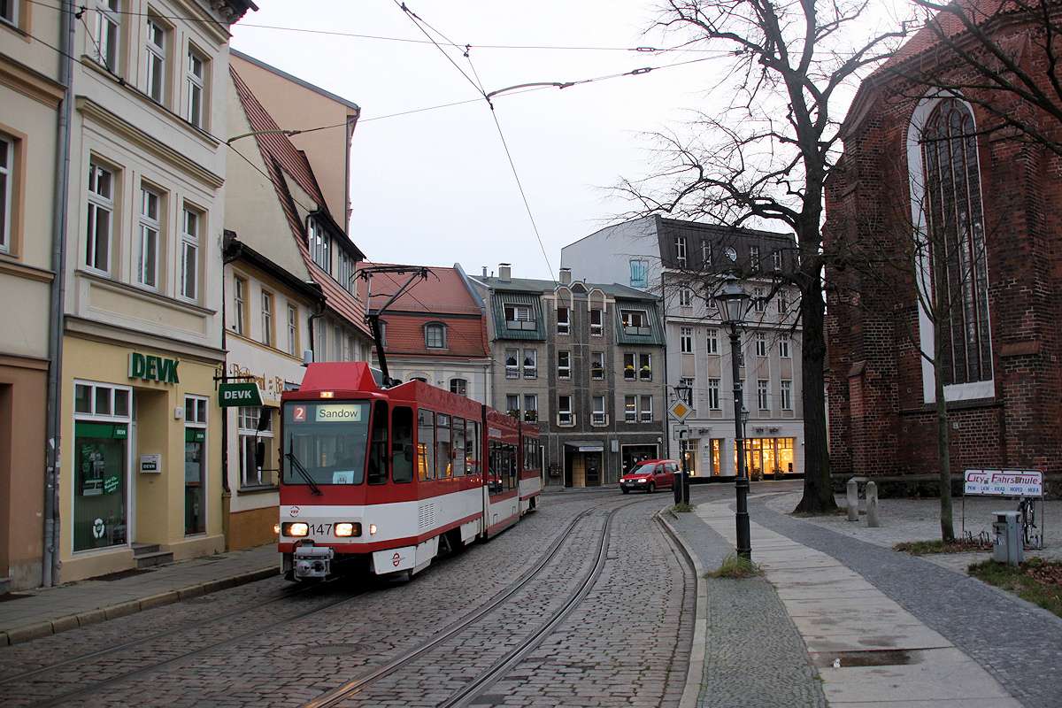 Трамвай на улицата онлайн пъзел