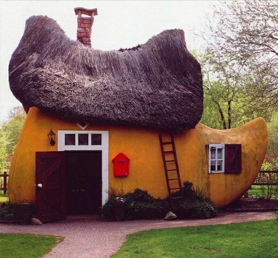 Ett hus som en holländsk träsko :) pussel på nätet