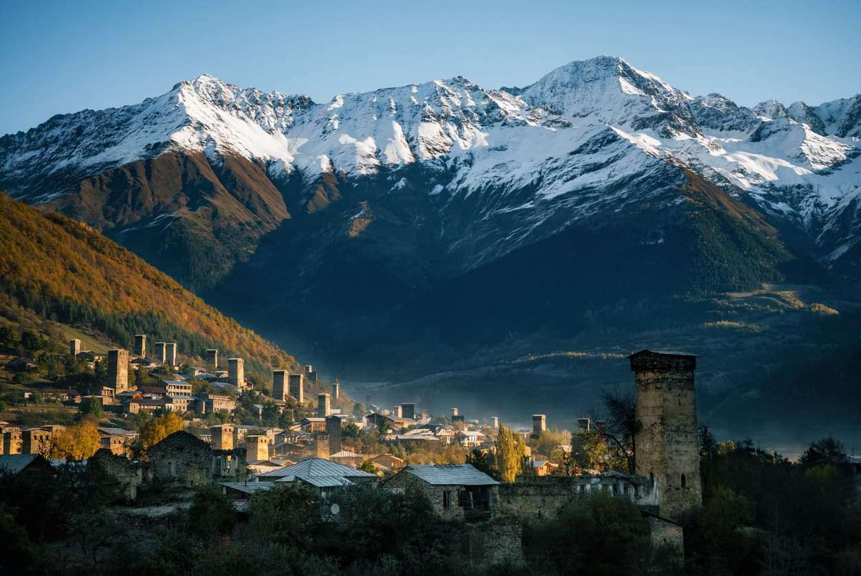 Torres Svan - Svaneti rompecabezas en línea