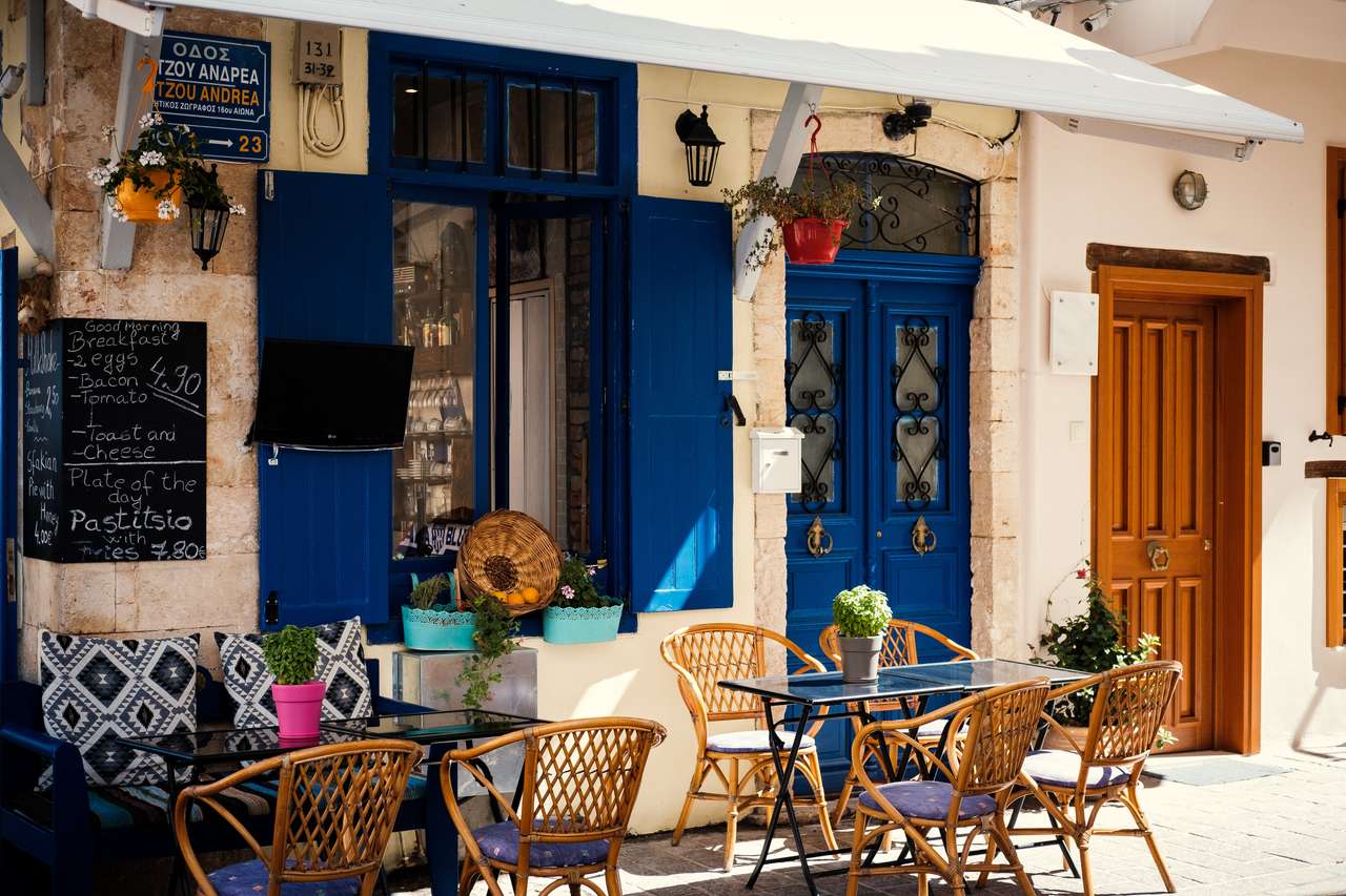 Café agradável em Chania, Grécia puzzle online