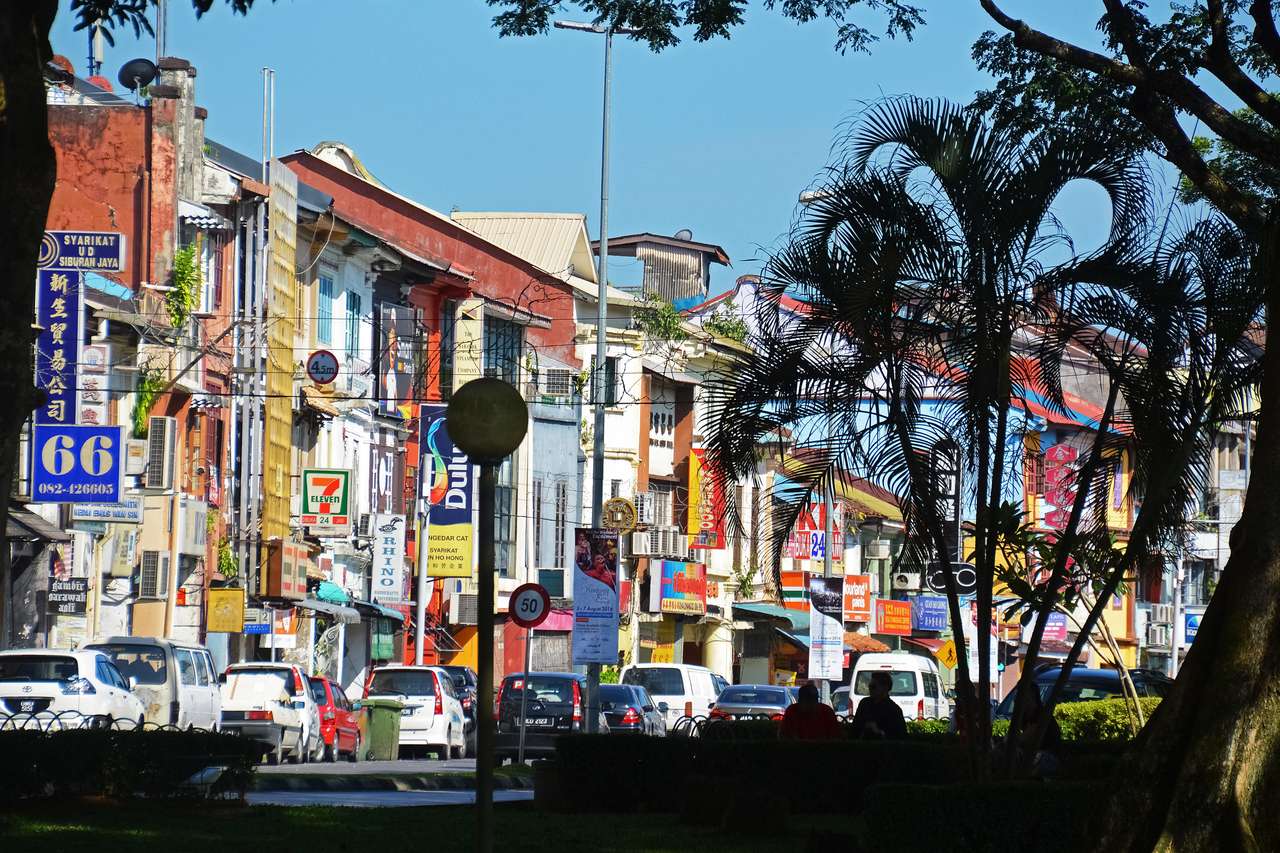 Jalan fő bazár, Kuching, Sarawak kirakós online