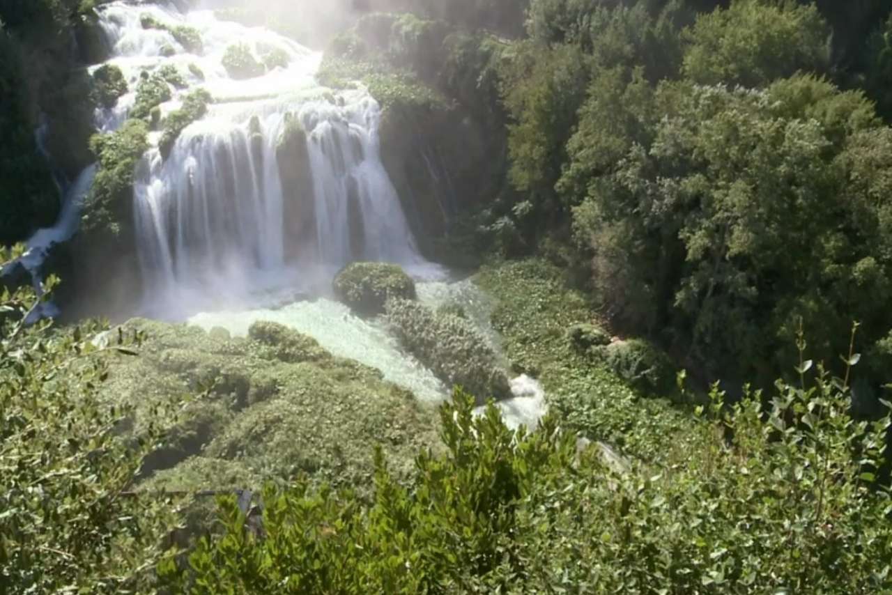 マルモレの滝 ジグソーパズルオンライン