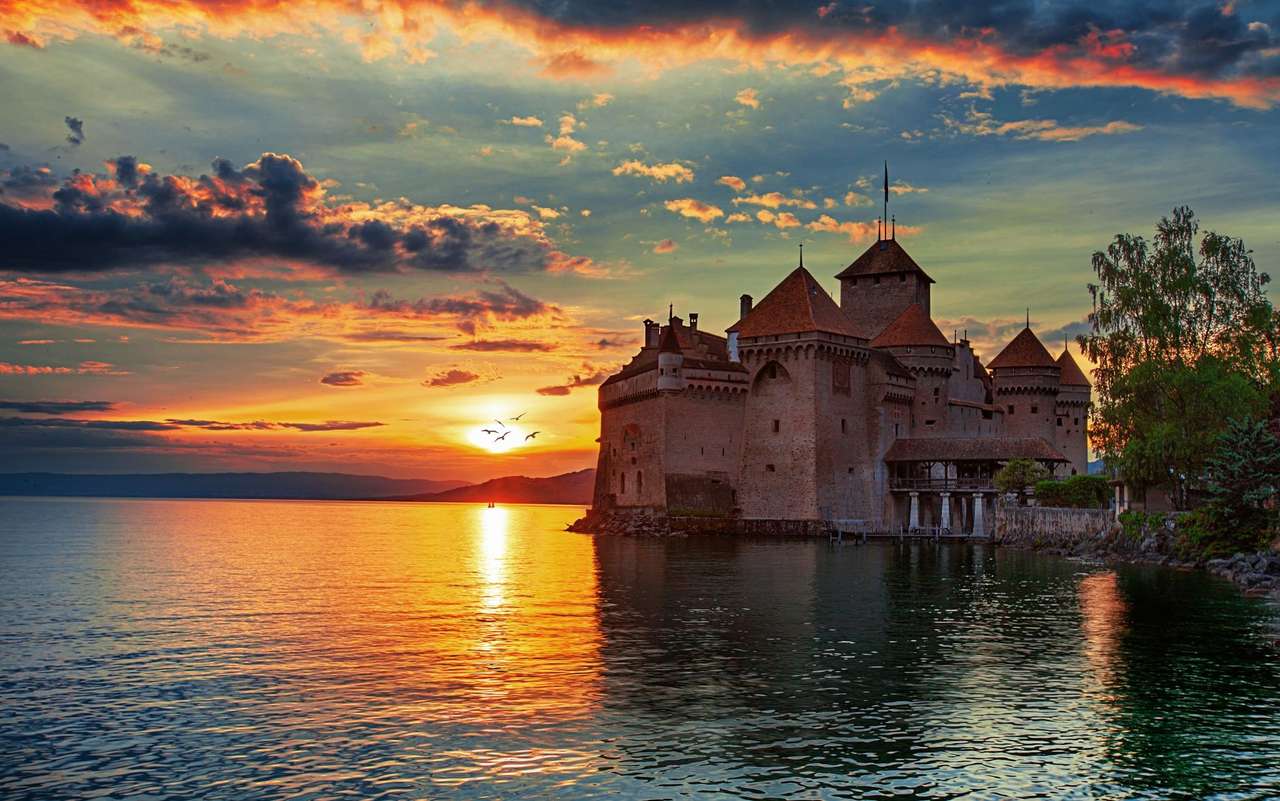 Castelo na Suíça puzzle online