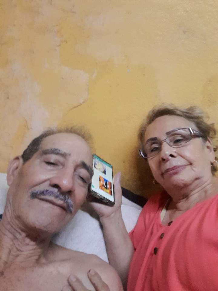 祖父母の美しいカップル ジグソーパズルオンライン