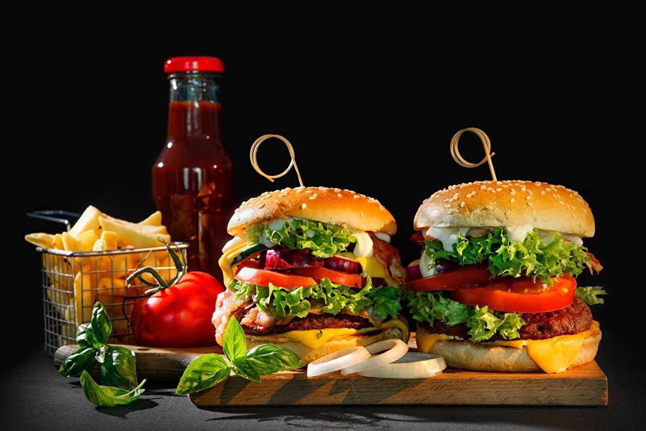 Hamburger és burgonyamentes kirakós online