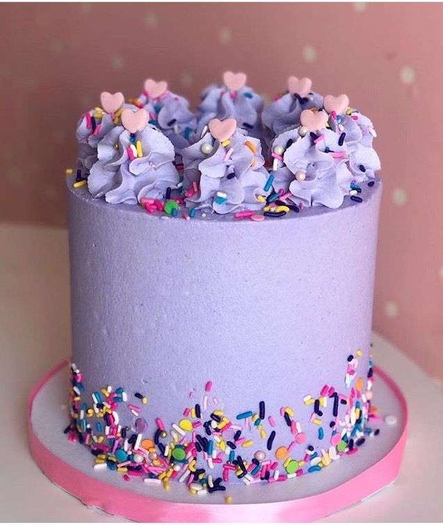 Торта в пастелни цветове онлайн пъзел