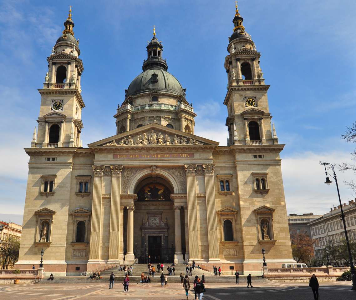 Saint Stephen's Basilica Budapest jigsaw puzzle online