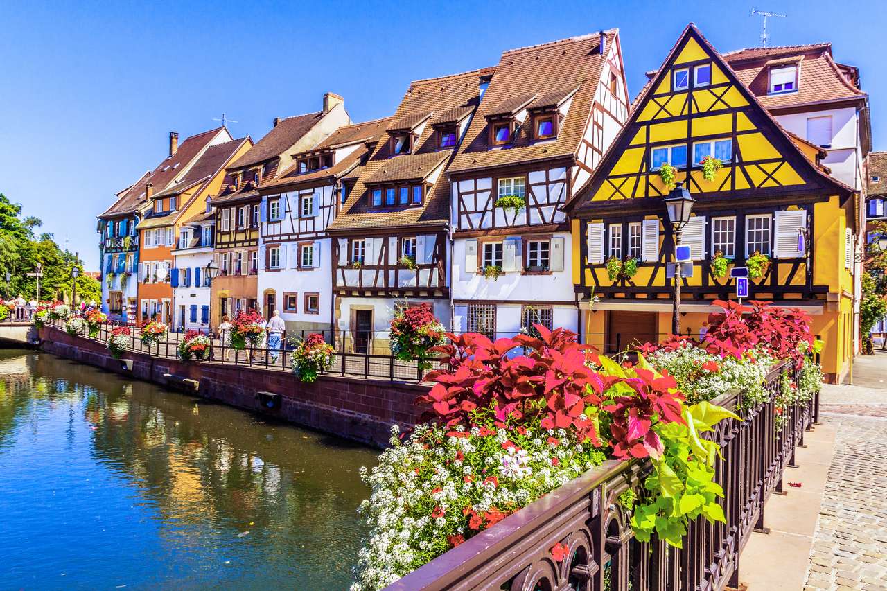 Colmar. Arkitektur av Alsace och korsvirkeshus pussel på nätet