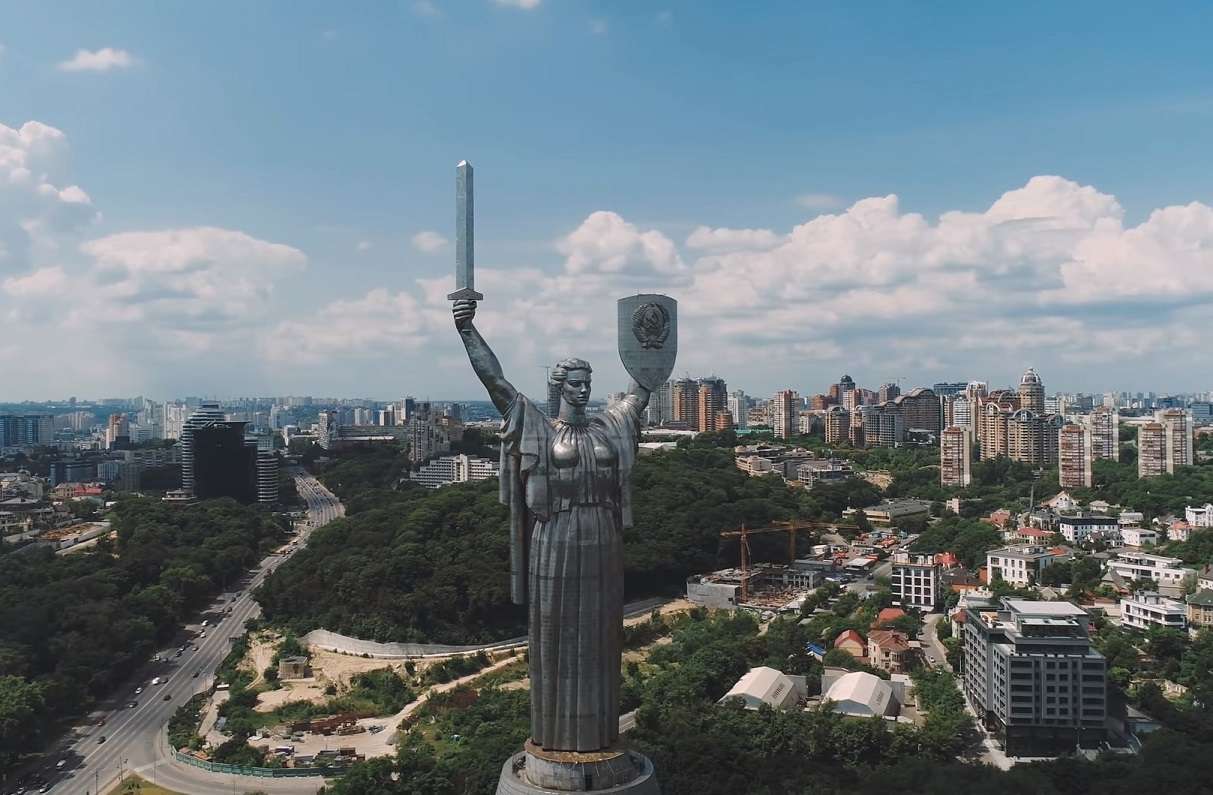 statue of the Motherland online puzzle