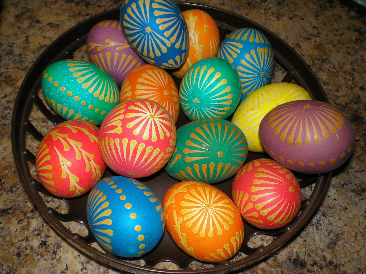 Цветни великденски яйца онлайн пъзел