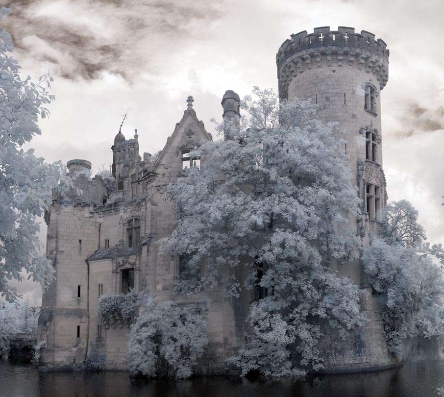 Frankreich Schloss - La Mothe-Chandeniers Online-Puzzle