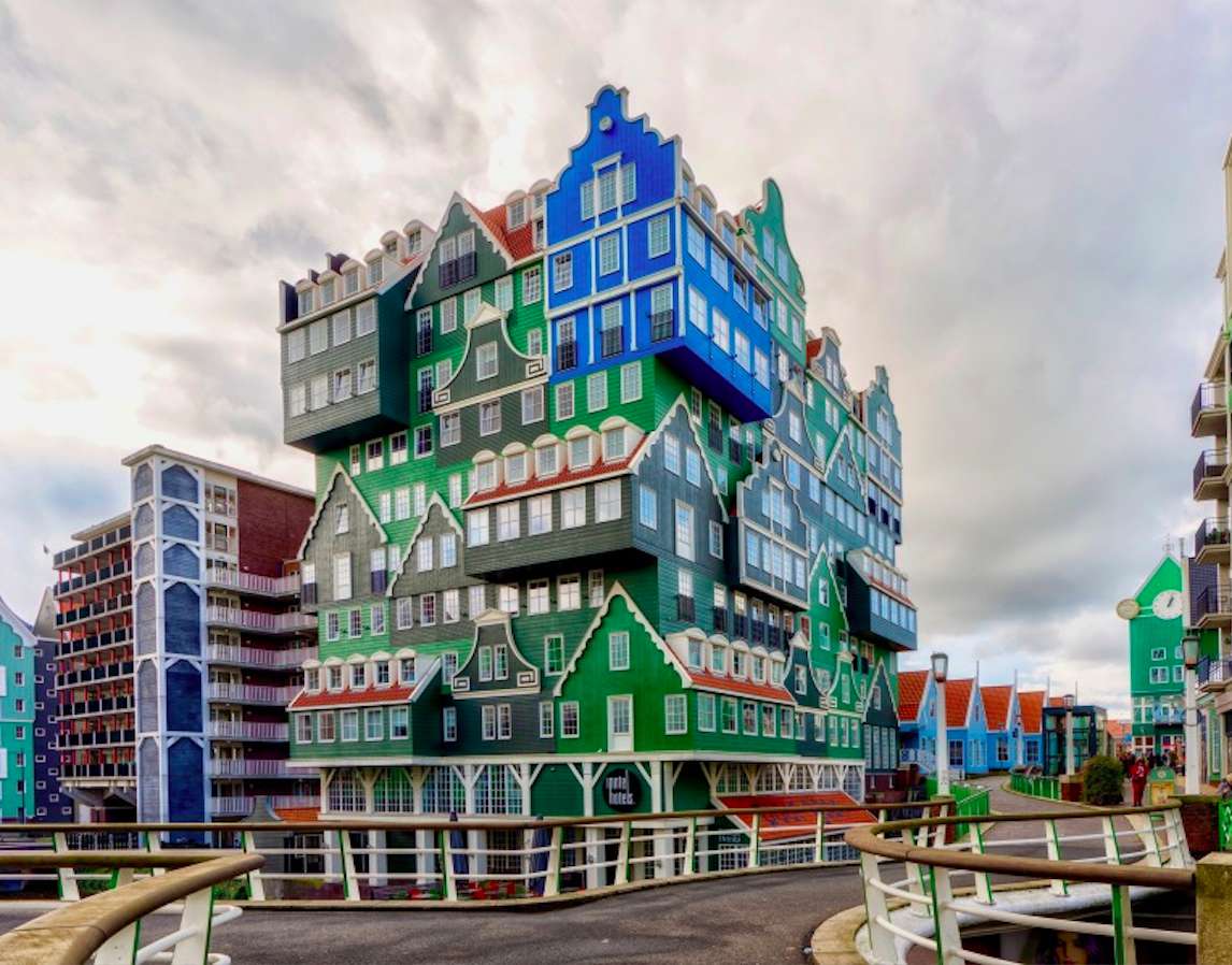 Německo-Amsterdam-Zajímavý hotel, na rozdíl od jiných skládačky online