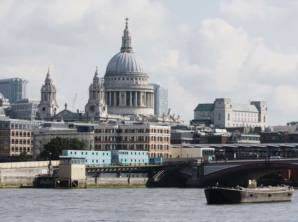 ロンドンを旅する ジグソーパズルオンライン
