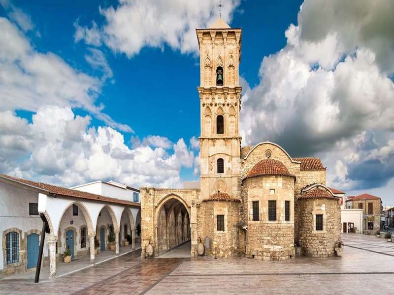 Кіпрська церква в Ларнаці пазл онлайн