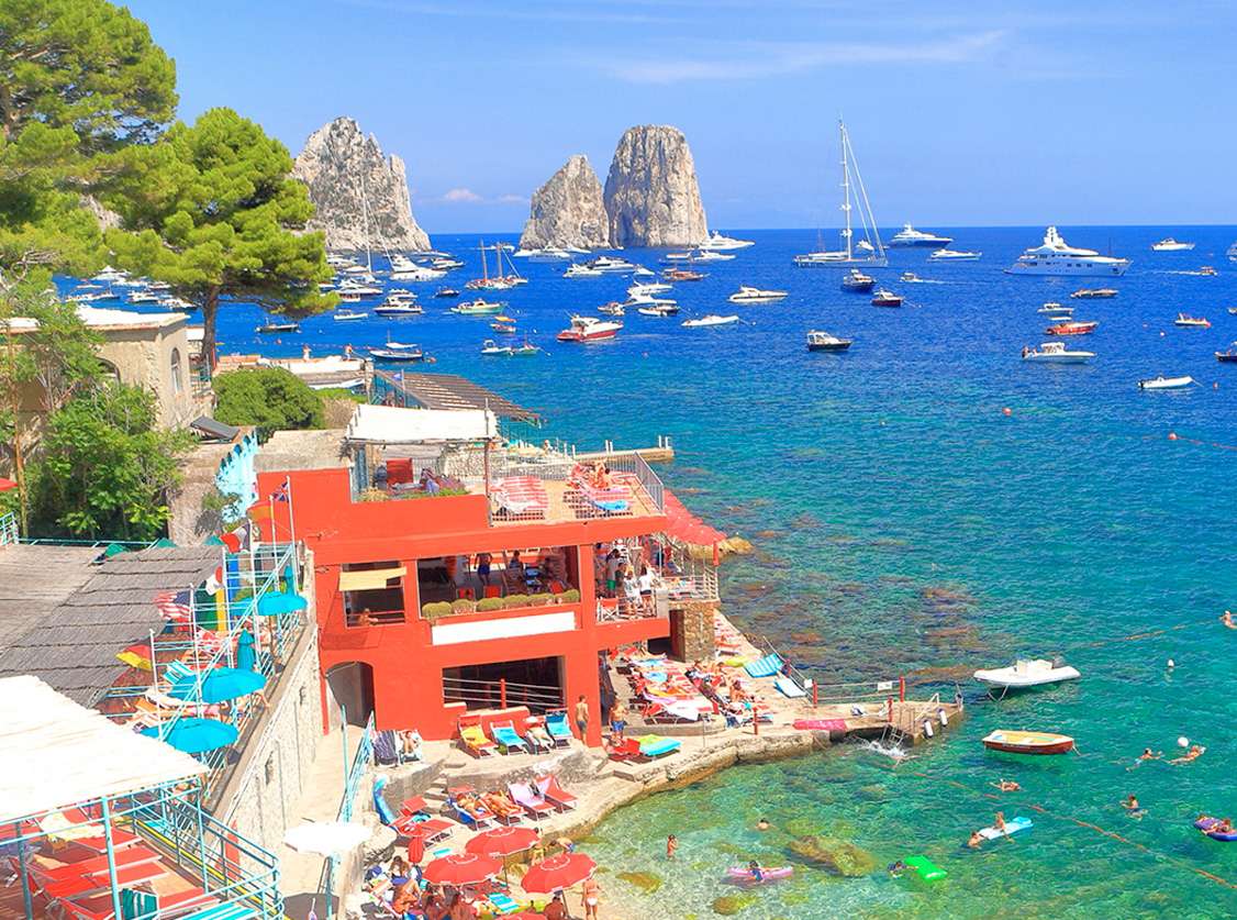 Küste von Capri und das Tyrrhenische Meer im Golf Puzzlespiel online