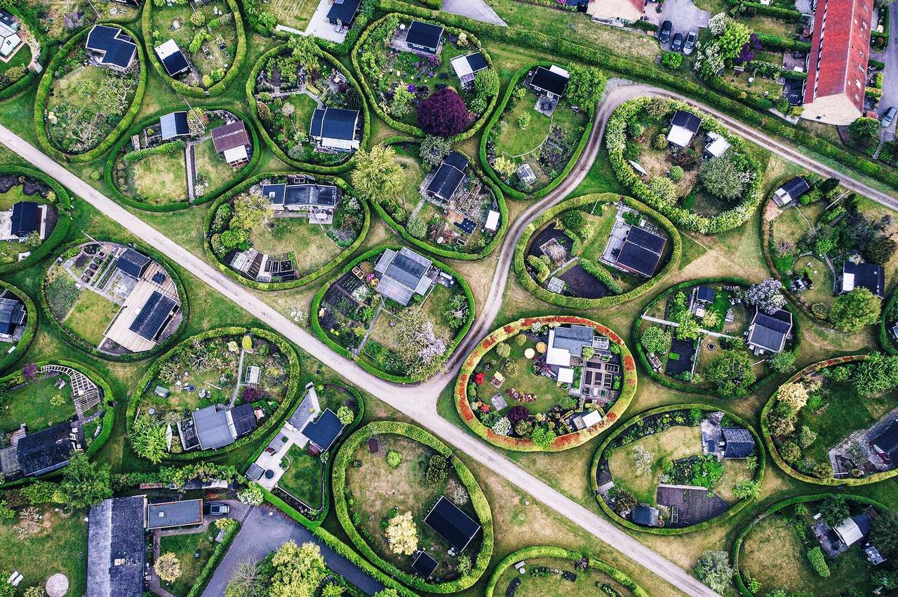 Jardins ovales de Nærum puzzle en ligne