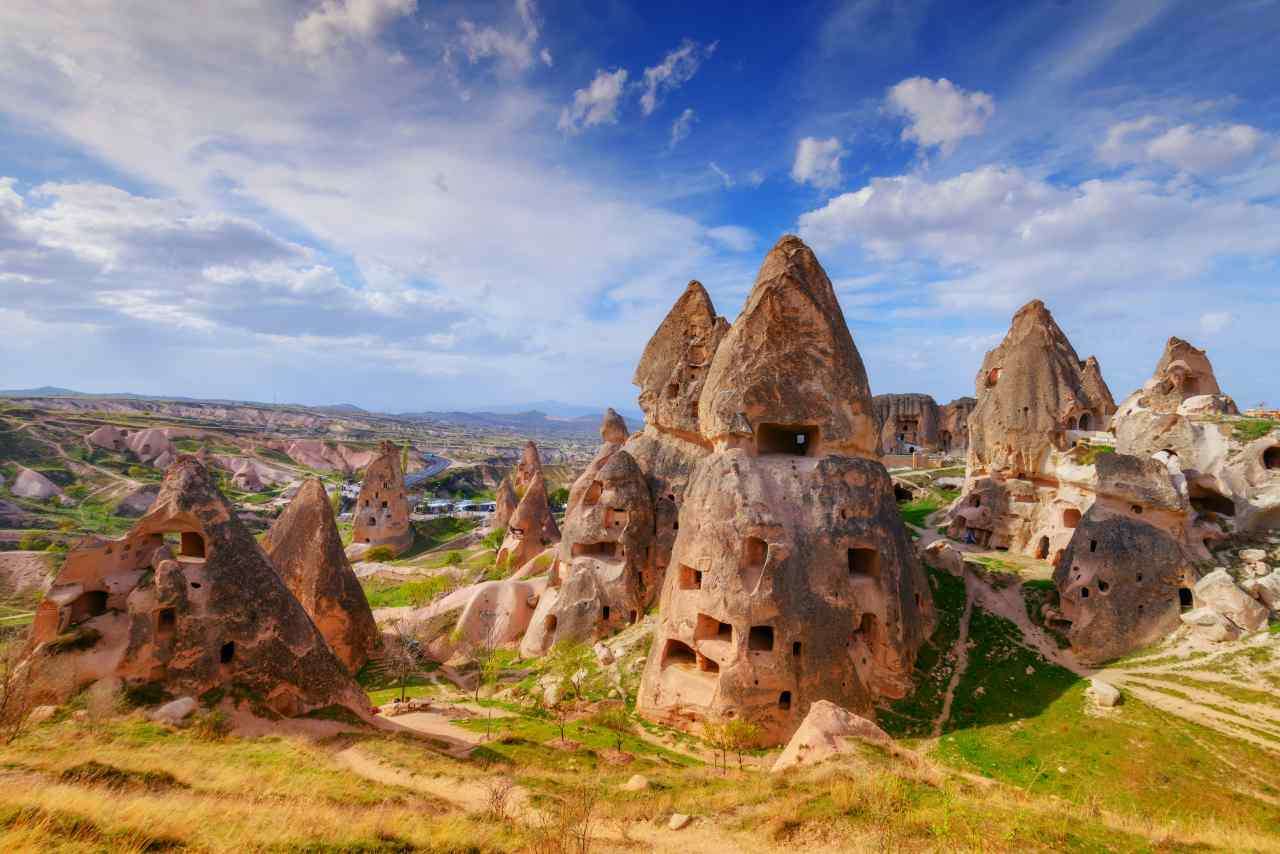 Fairy chimneys Turkey jigsaw puzzle online