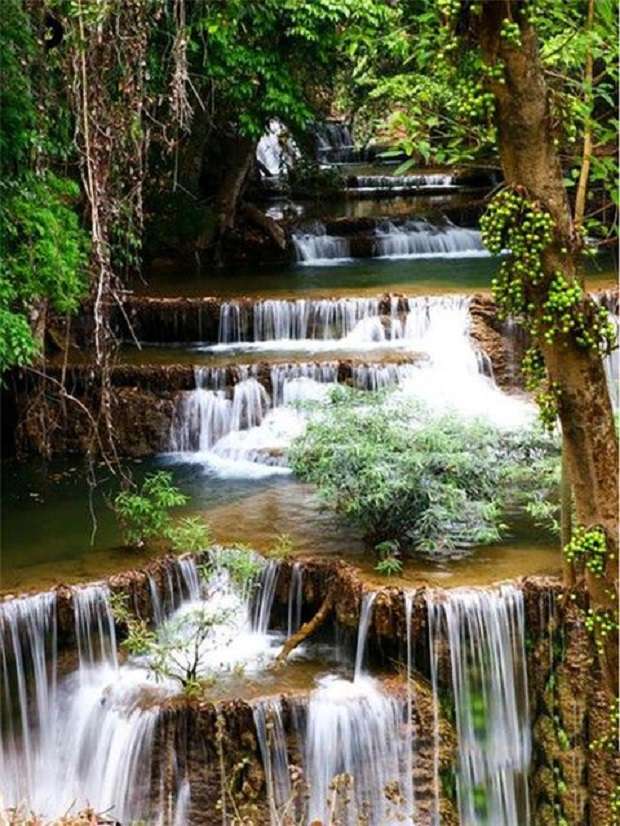 Водопадът Huai Mae Khamin, Тайланд онлайн пъзел