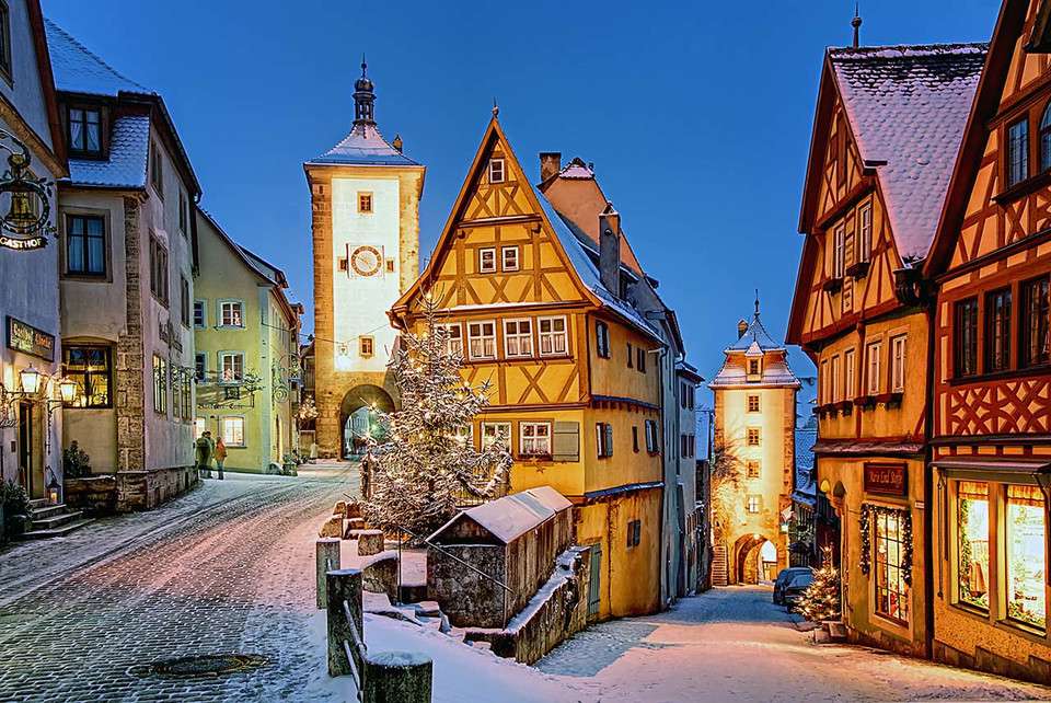 Maisons de ville et rues pavées de Rothenburg puzzle en ligne