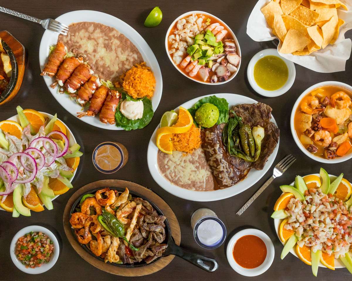 Mexické jídlo na večeři skládačky online