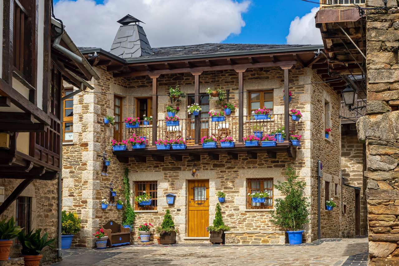 Puebla de Sanabria, Zamora, Spanien pussel på nätet