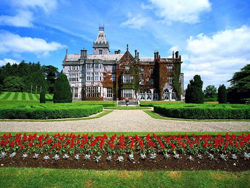Castle, mansion in Ireland jigsaw puzzle online