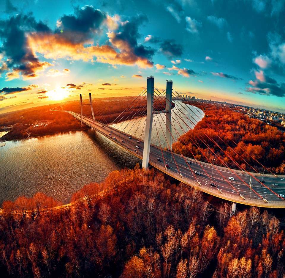 Siekierkowski Bridge - вантовый мост в Варшаве онлайн-пазл