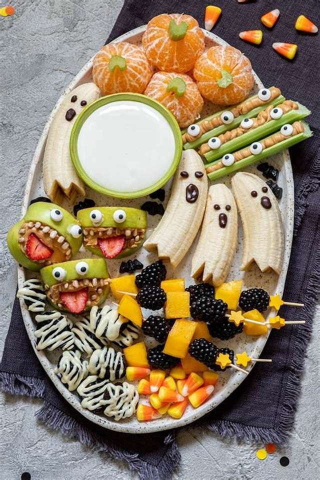 Блюдо с закусками на Хэллоуин пазл онлайн