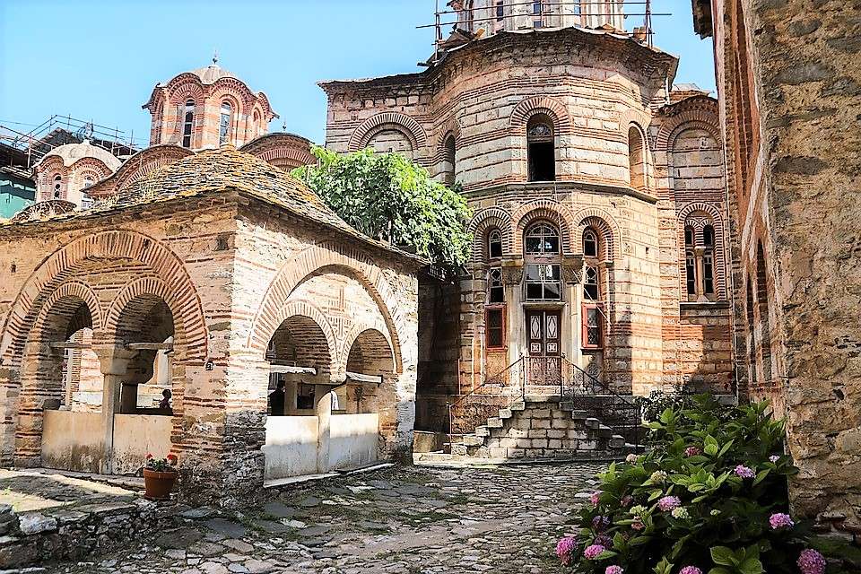 Греция Афонский монастырский комплекс Чиландар пазл онлайн