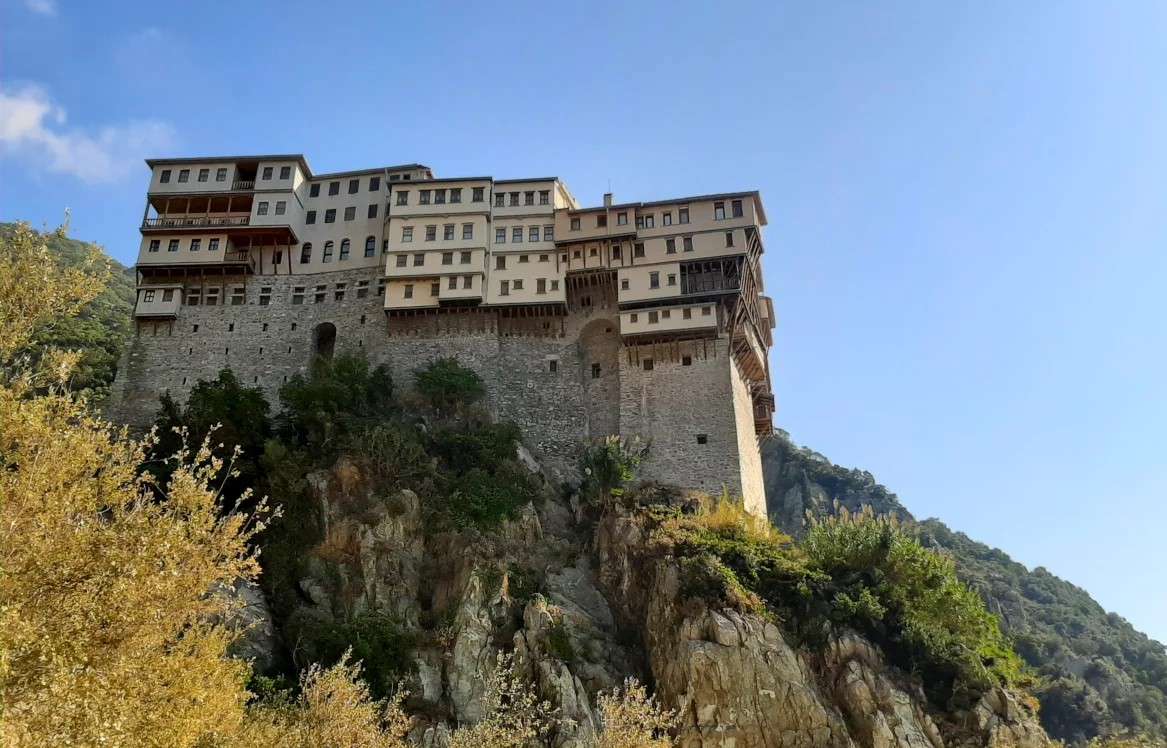 Grecia Athos monasterio complejo de Agiou Dionysiou rompecabezas en línea