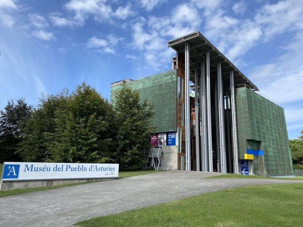Muzeul poporului din Asturias puzzle online