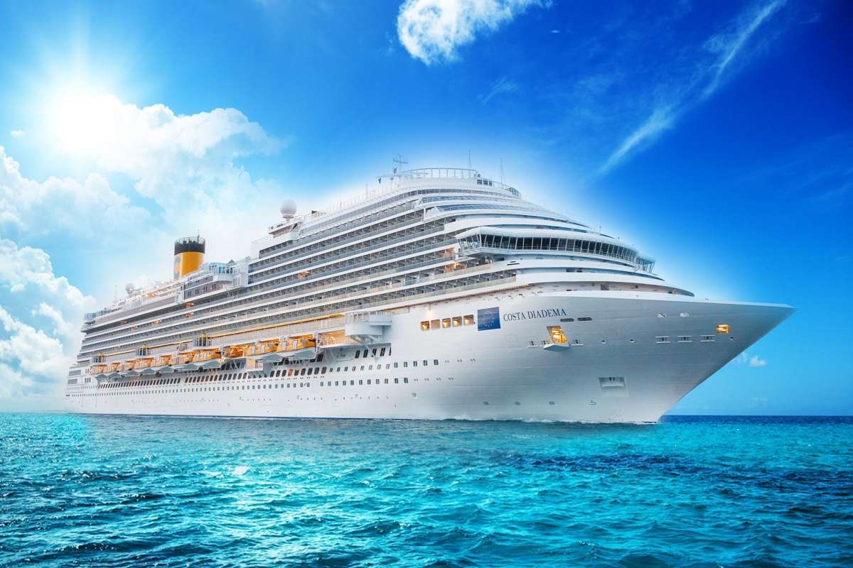 Excursie cu barca Costa Diadema puzzle online