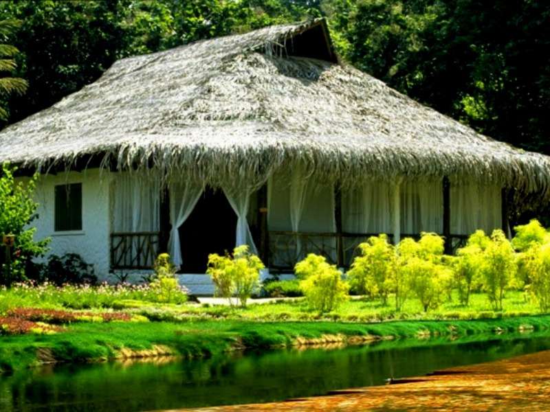 Nagyon szép ház a folyón kirakós online