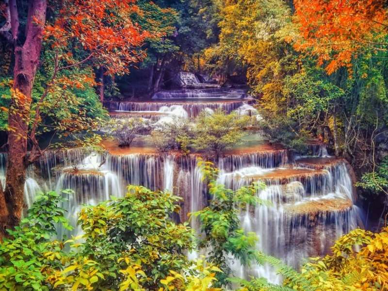 Principios de otoño entre cascadas maravillosas rompecabezas en línea