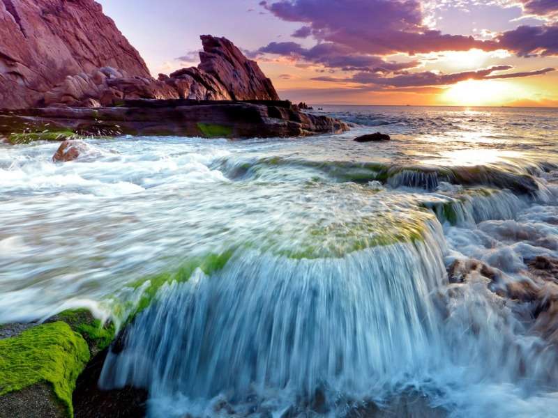 Terrible looking but beautiful coast jigsaw puzzle online