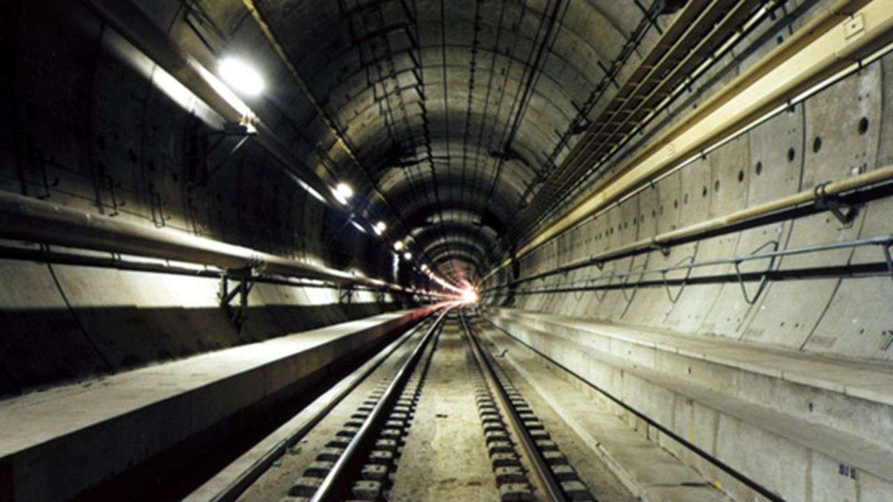 Тунель під Ла-Маншем онлайн пазл