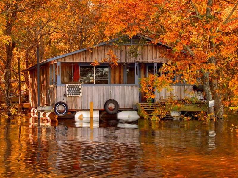 Louisiana-flytande hus vid Ouachitafloden Pussel online