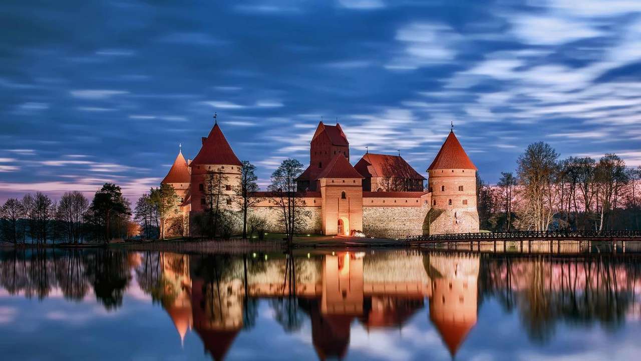 Litouwen eiland kasteel Trakai legpuzzel online