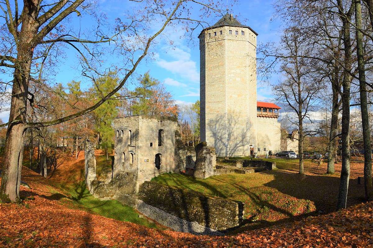 Complejo del castillo de Estonia en Paide rompecabezas en línea